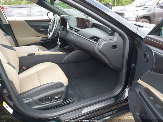 JTHB21B18K2024051 Lexus Es 300h Luxury