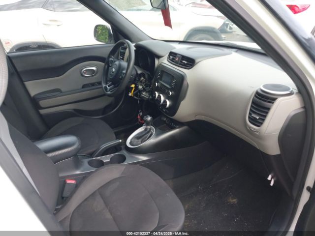 KNDJN2A24G7379927 KIA Soul