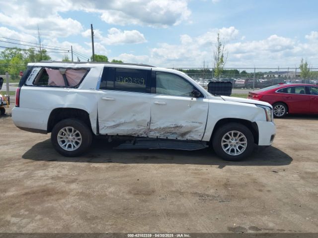 1GKS1GKC5KR394992 GMC Yukon Xl Slt