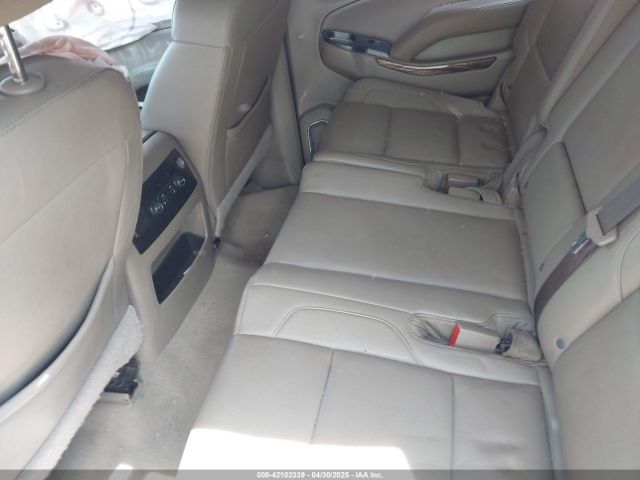 1GKS1GKC5KR394992 GMC Yukon Xl Slt