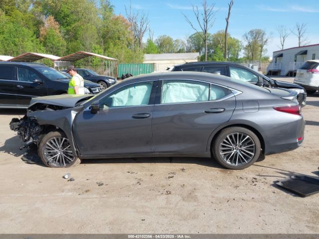 58ADA1C19SU055619 Lexus ES 300H