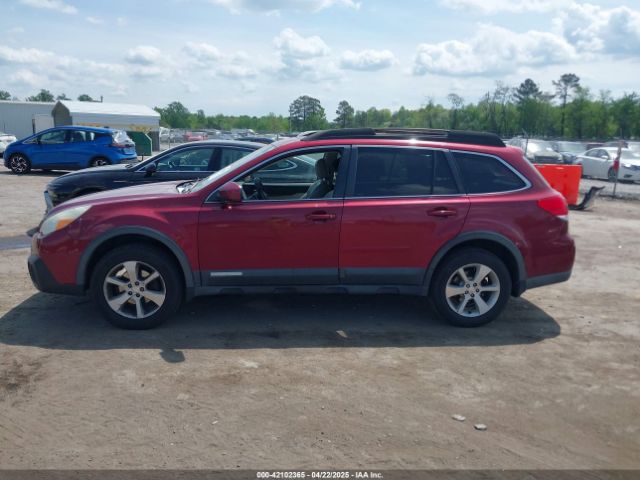 4S4BRCNC7E3311039 Subaru Outback 2.5i Limited