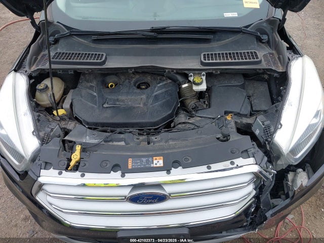 1FMCU9J9XHUD76420 Ford Escape Titanium