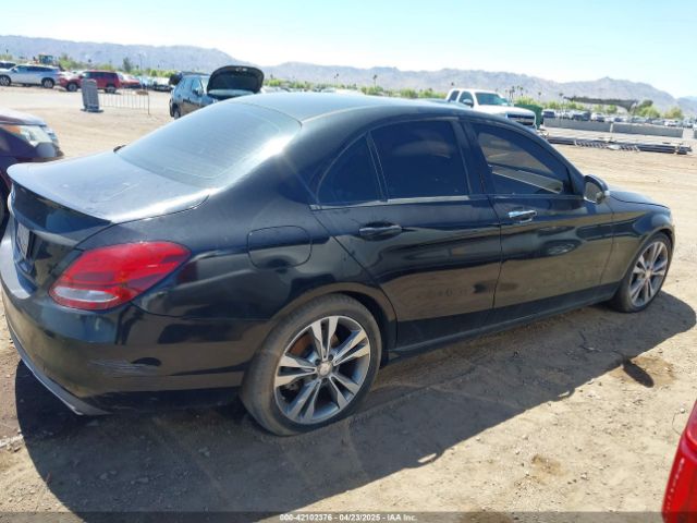 55SWF4JB4FU067354 Mercedes-Benz C 300 Luxury/sport