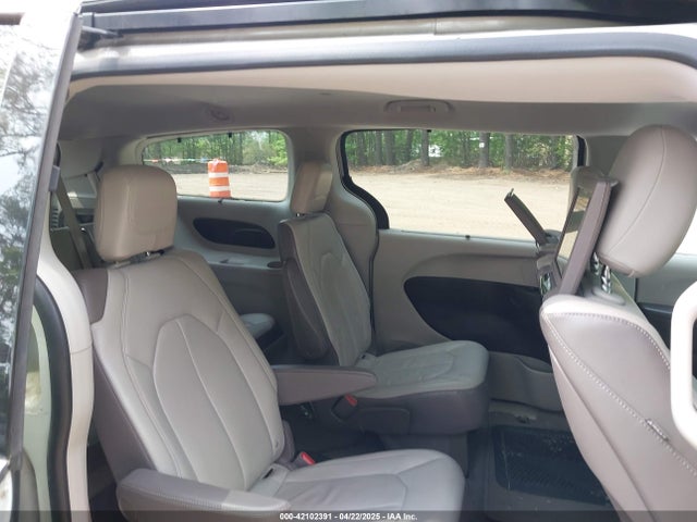 2C4RC1EG8HR592307 Chrysler Pacifica Touring-l Plus