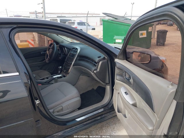 Chevrolet MALIBU LS 2015 1G11B5SL2FF223416 Image 5