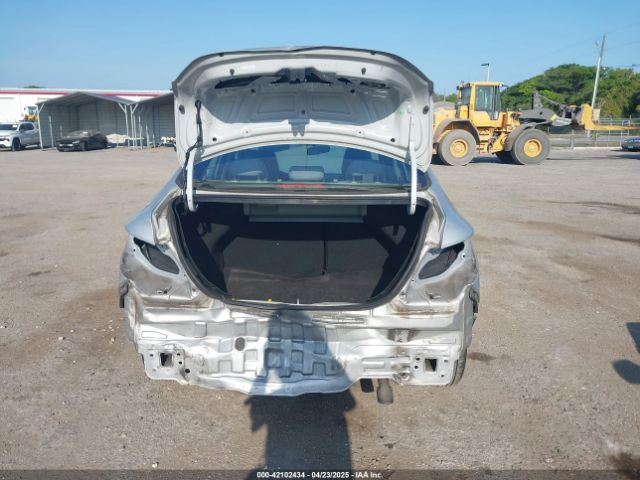 KMHCT4AE5HU187242 Hyundai ACCENT SE