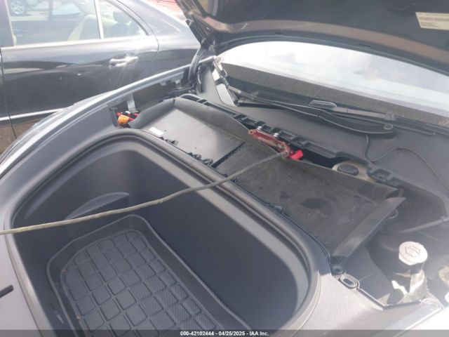 2024 TESLA MODEL Y 7SAYGAEE8RF178443 Photo 9