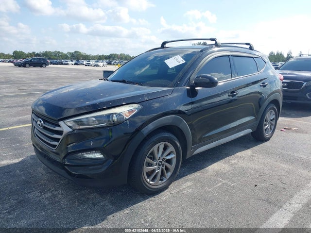 KM8J3CA45JU606589 Hyundai TUCSON SEL