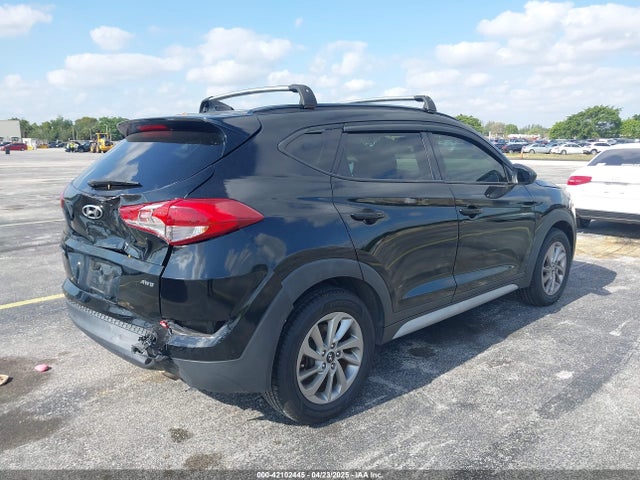 KM8J3CA45JU606589 Hyundai TUCSON SEL