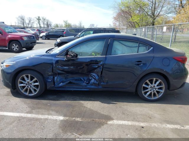3MZBN1W36JM213063 Mazda Mazda3 Grand Touring