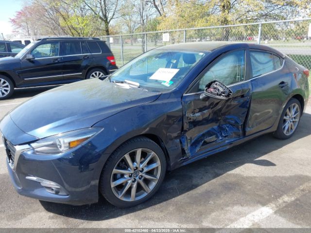 3MZBN1W36JM213063 Mazda Mazda3 Grand Touring