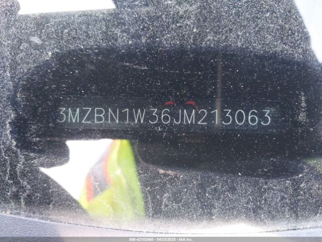 3MZBN1W36JM213063 Mazda Mazda3 Grand Touring