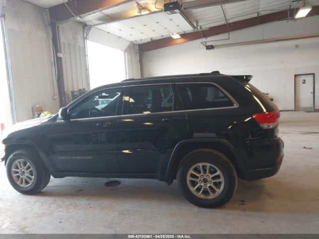 1C4RJFAG0JC503756 Jeep Grand Cherokee Laredo E 4x4