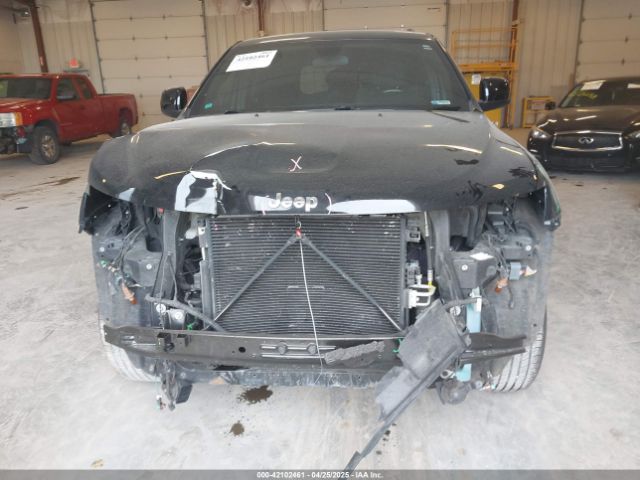 1C4RJFAG0JC503756 Jeep Grand Cherokee Laredo E 4x4
