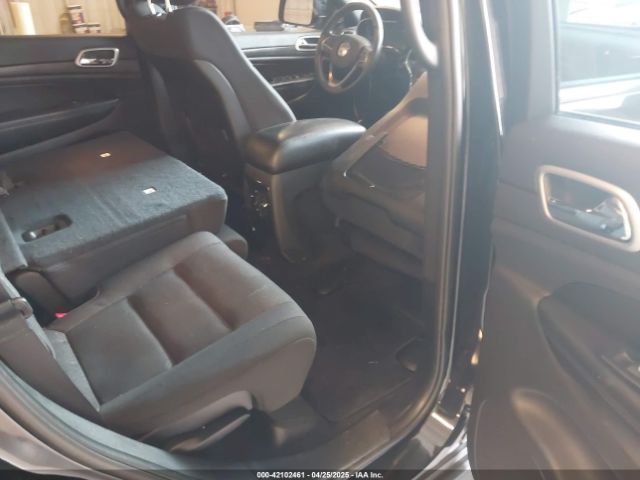 1C4RJFAG0JC503756 Jeep Grand Cherokee Laredo E 4x4