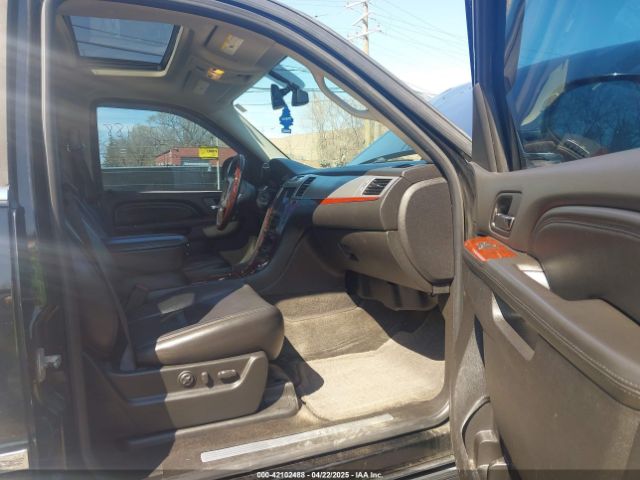 2010 CADILLAC ESCALADE ESV 1GYUKJEF7AR171835 Photo 4