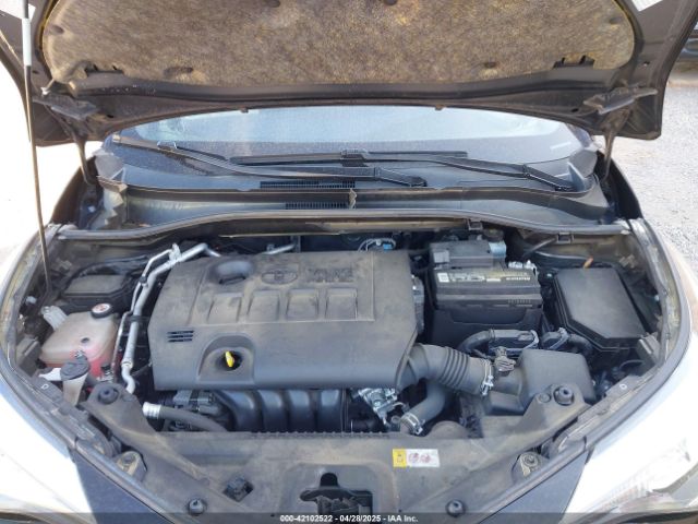 JTNKHMBX6L1085990 Toyota C-HR XLE