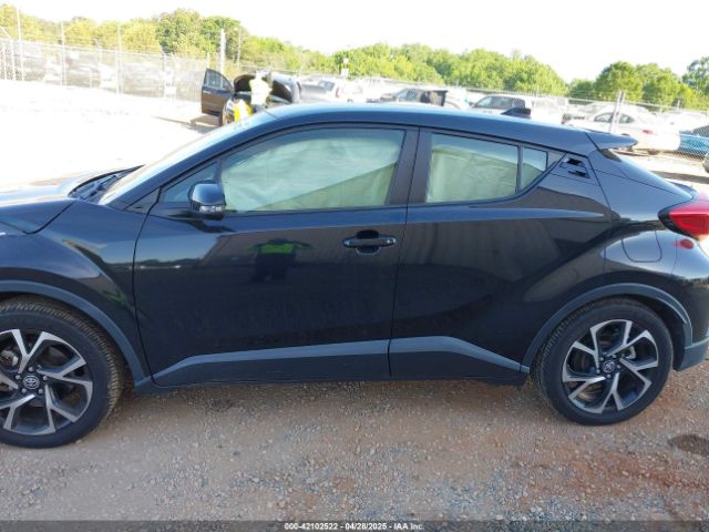 JTNKHMBX6L1085990 Toyota C-HR XLE