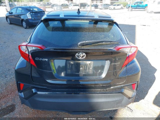 JTNKHMBX6L1085990 Toyota C-HR XLE