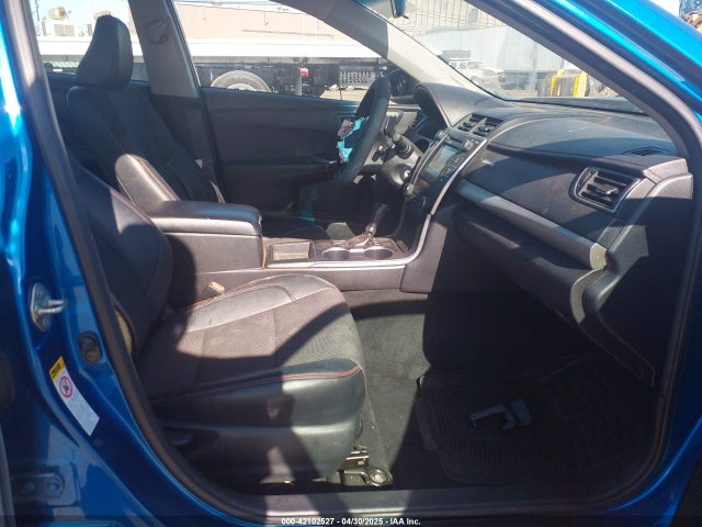 4T1BF1FKXHU697330 Toyota CAMRY SE
