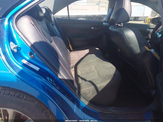 4T1BF1FKXHU697330 Toyota CAMRY SE