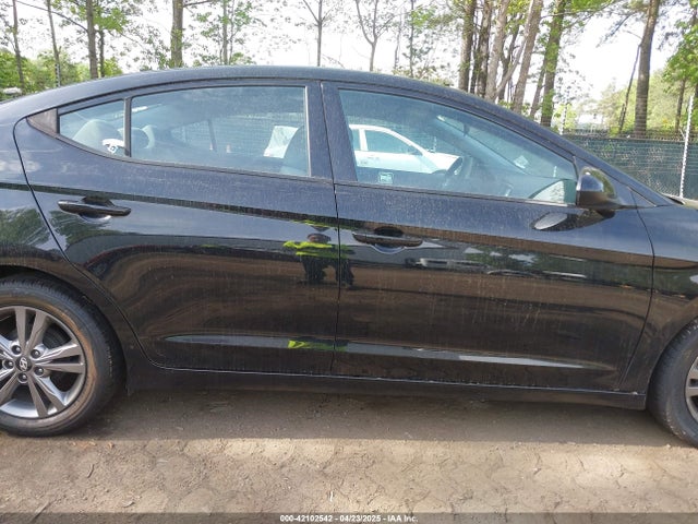 5NPD84LF0HH061056 Hyundai ELANTRA SE