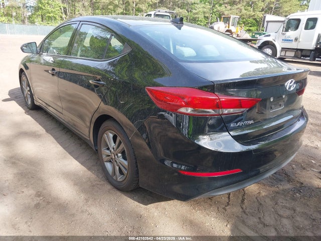 5NPD84LF0HH061056 Hyundai ELANTRA SE