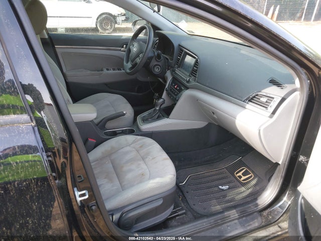 5NPD84LF0HH061056 Hyundai ELANTRA SE