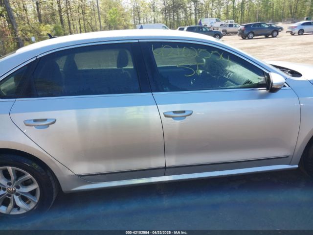 1VWAT7A31GC056435 Volkswagen Passat 1.8t S