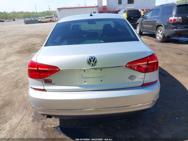 1VWAT7A31GC056435 Volkswagen Passat 1.8t S