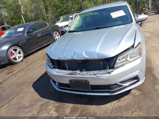 1VWAT7A31GC056435 Volkswagen Passat 1.8t S