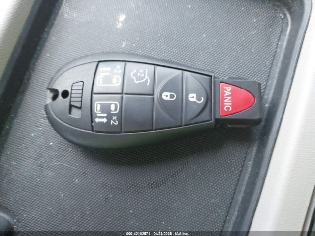 2014 CHRYSLER TOWN & COUNTRY 2C4RC1BG7ER271455 Photo 10