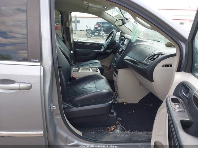 2C4RC1BG9ER348648 Chrysler 2014