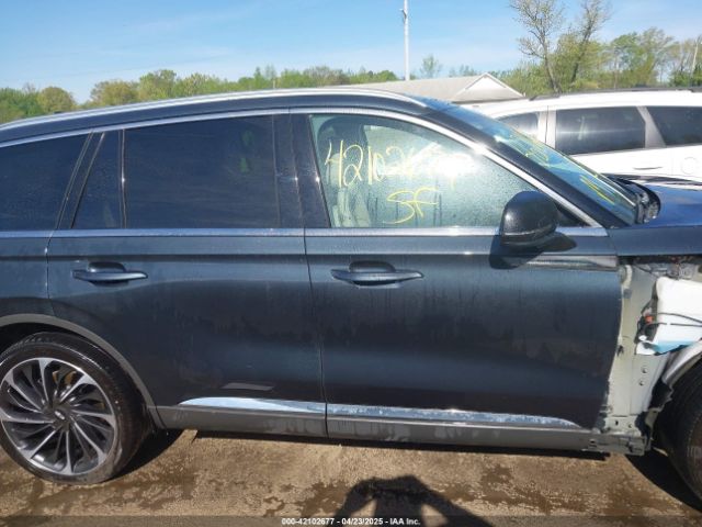 5LM5J7XCXNGL11129 Lincoln Aviator Reserve