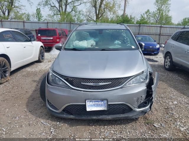 2C4RC1BG1HR753052 Chrysler Pacifica Touring Plus