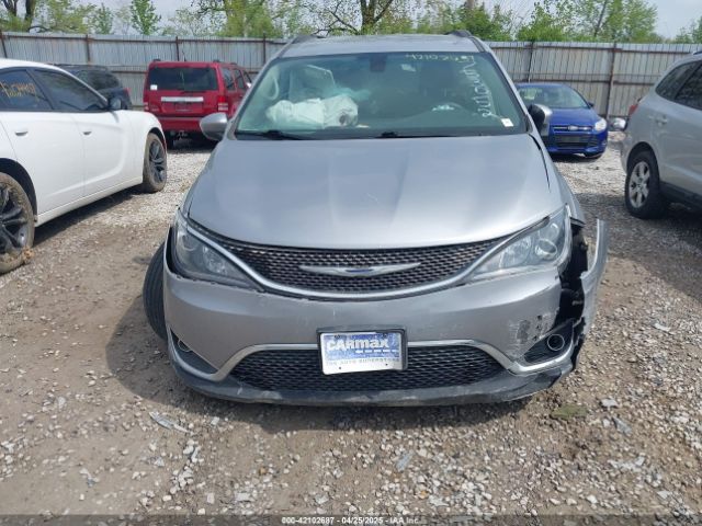 2C4RC1BG1HR753052 Chrysler Pacifica Touring Plus