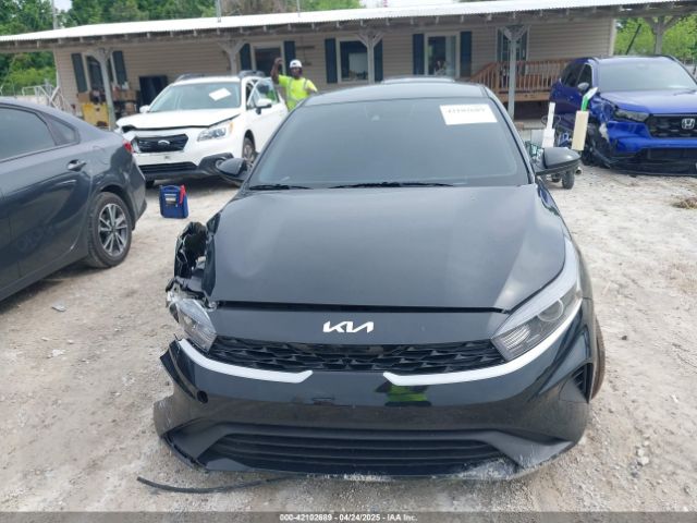 3KPF24AD9RE788732 KIA FORTE LX