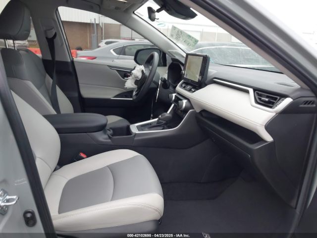 2T3C1RFV7PW258622 Toyota Rav4 Xle Premium