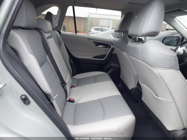 2T3C1RFV7PW258622 Toyota Rav4 Xle Premium