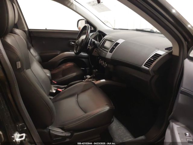2010 MITSUBISHI OUTLANDER JA4JT5AX2AZ012923 Photo 4