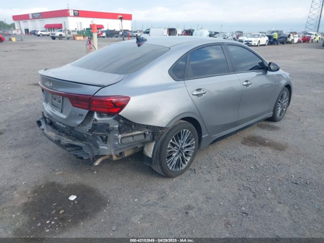 3KPF54ADXPE665459 KIA Forte Gt-line