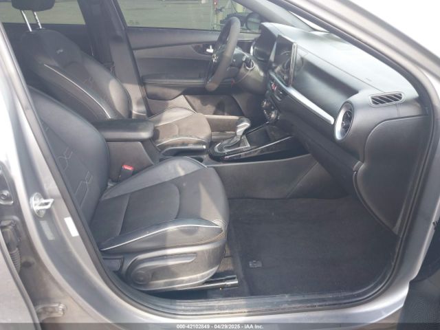 3KPF54ADXPE665459 KIA Forte Gt-line