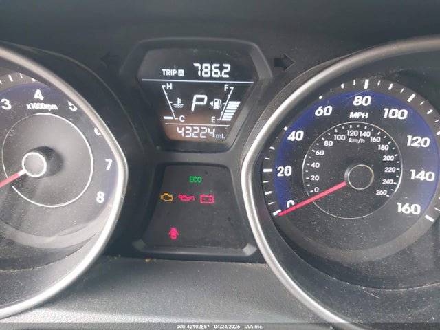 5NPDH4AE6FH623680 Hyundai ELANTRA SE
