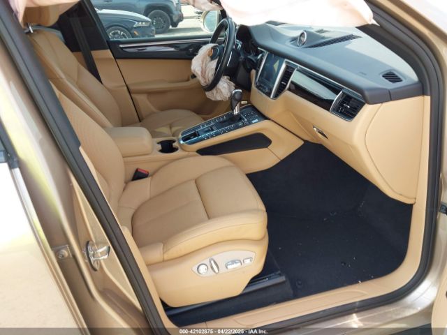 2018 PORSCHE MACAN WP1AA2A56JLB06040 Photo 4