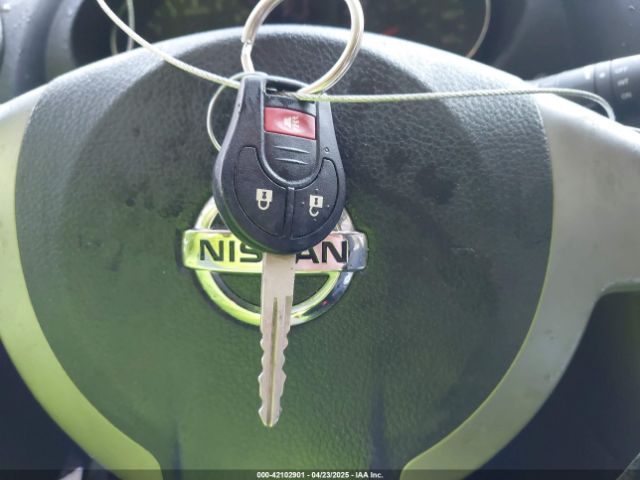 JN8AS5MV7EW716811 Nissan Rogue Select S