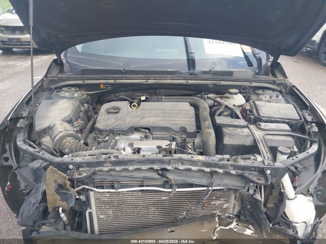 1G1ZD5ST4LF135864 Chevrolet Malibu Fwd Lt