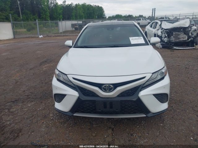 4T1B61HK3JU038265 Toyota CAMRY XSE
