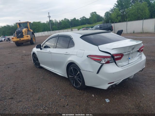 4T1B61HK3JU038265 Toyota CAMRY XSE