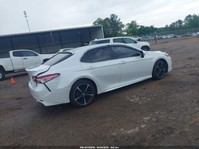 4T1B61HK3JU038265 Toyota CAMRY XSE